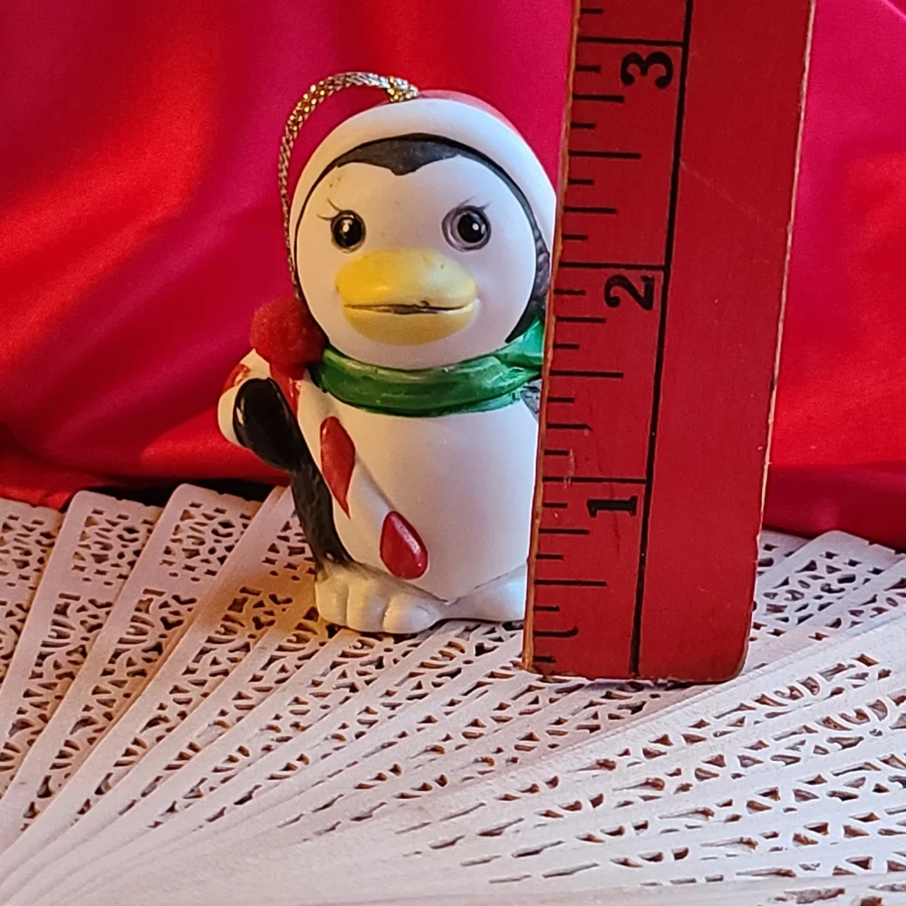 Penguin Vintage Bell